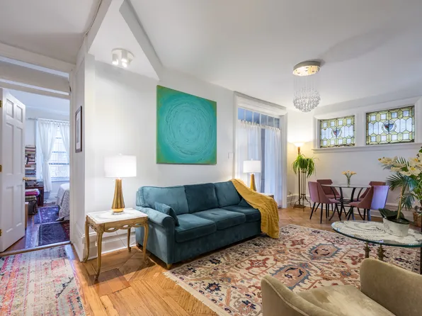 530 Manhattan Avenue image 1 of 13