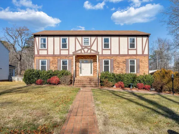 5203 Cherokee Hills Dr, Salem, VA 24153