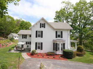 403 Cushman Rd, Pawling, NY 12564