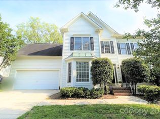 12719 Wetherburn Ln, Charlotte, NC 28262