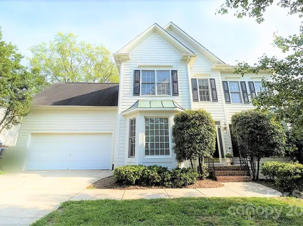12719 Wetherburn Ln, Charlotte, NC 28262