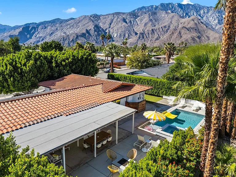 1184 E Pajaro Rd — Photo 6