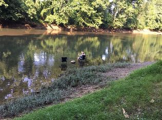 7034 Cemetery Rd, Bowling Green, KY 42103