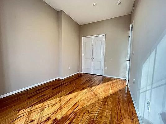 5th image of 110 Linden Blvd #2L