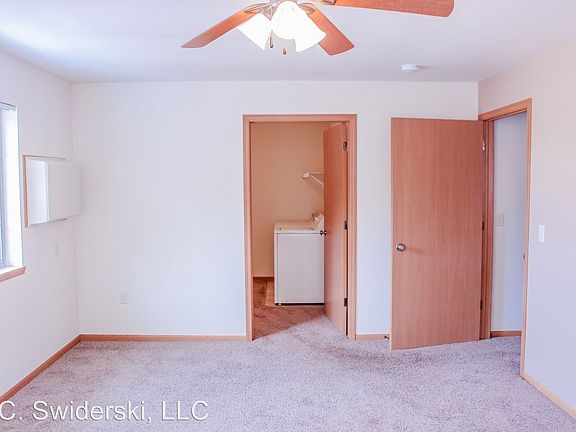 4th image of 3500 Willow Dr #91