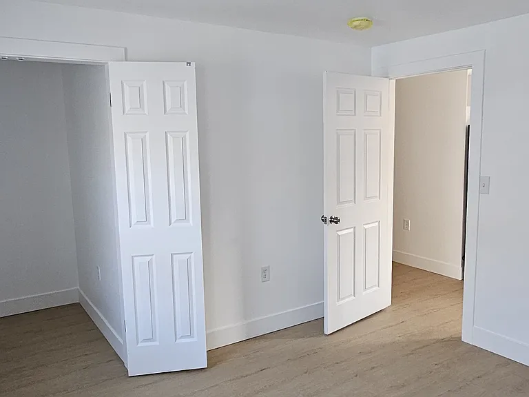 535 Washington St #3 — Photo 16