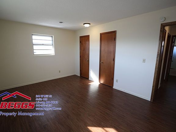 3rd image of 287 Bonaire St