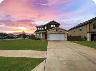 201 Saranac Dr, Elgin, TX 78621