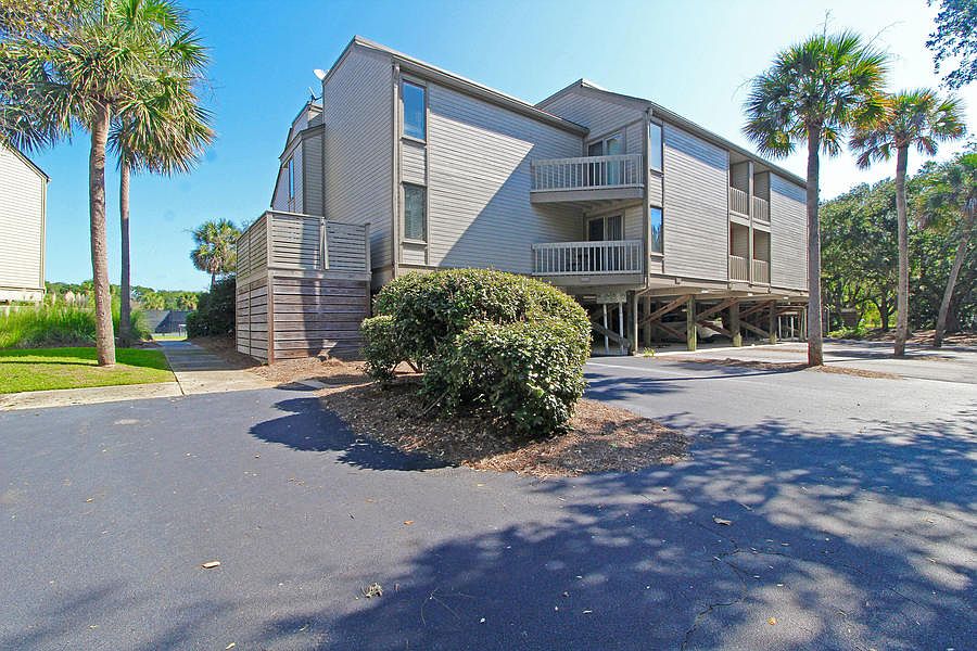 1st image of 1616 Live Oak Park
