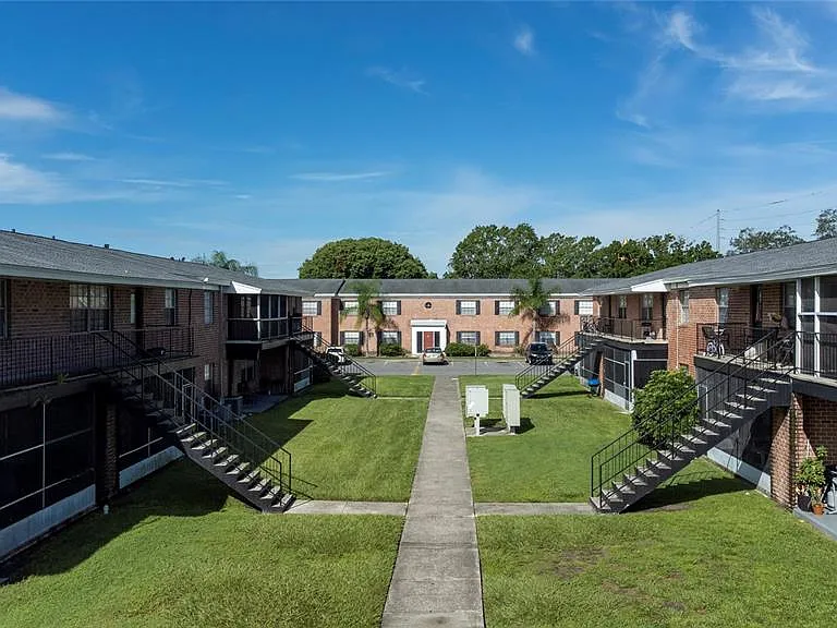 1440 Holden Ave #B12 — Photo 19
