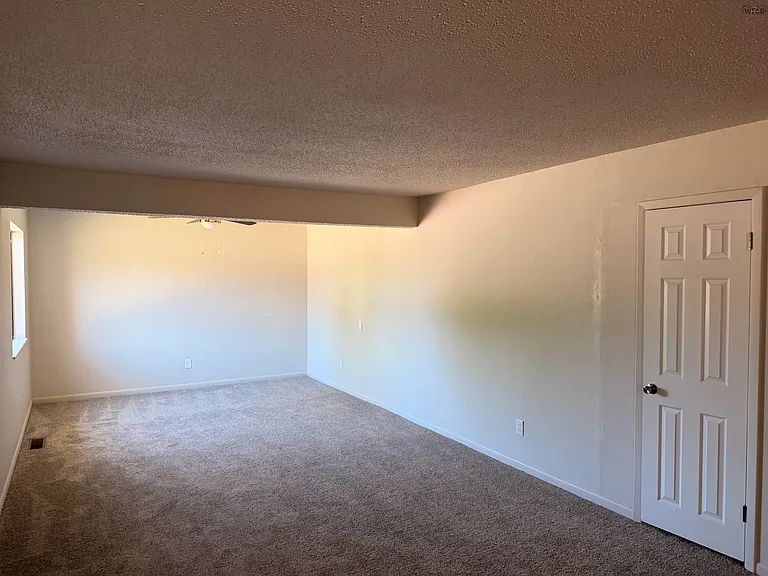 4123 Moffett Ave — Photo 2