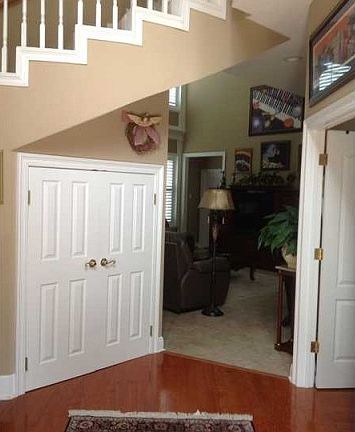 5th image of 938 Marlene Dr