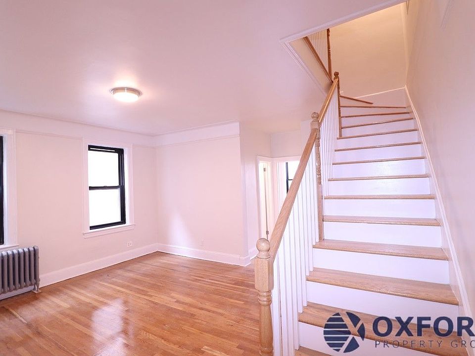 1st image of 13270 Sanford Ave APT 4A