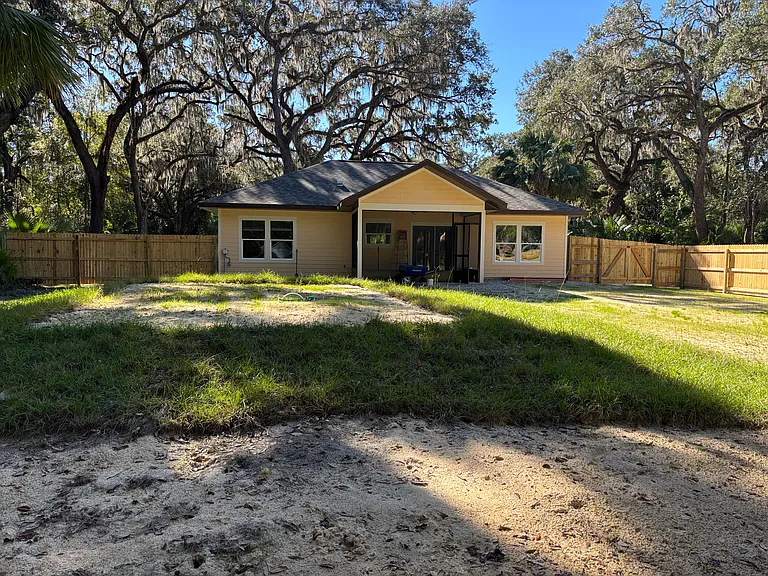 346 NW 3rd Ave — Photo 17