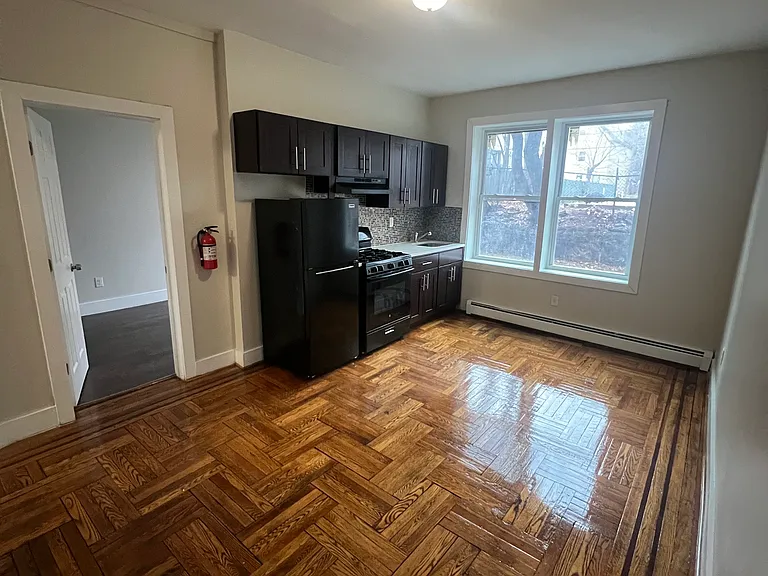 901 Bergen St #1A — Photo 3