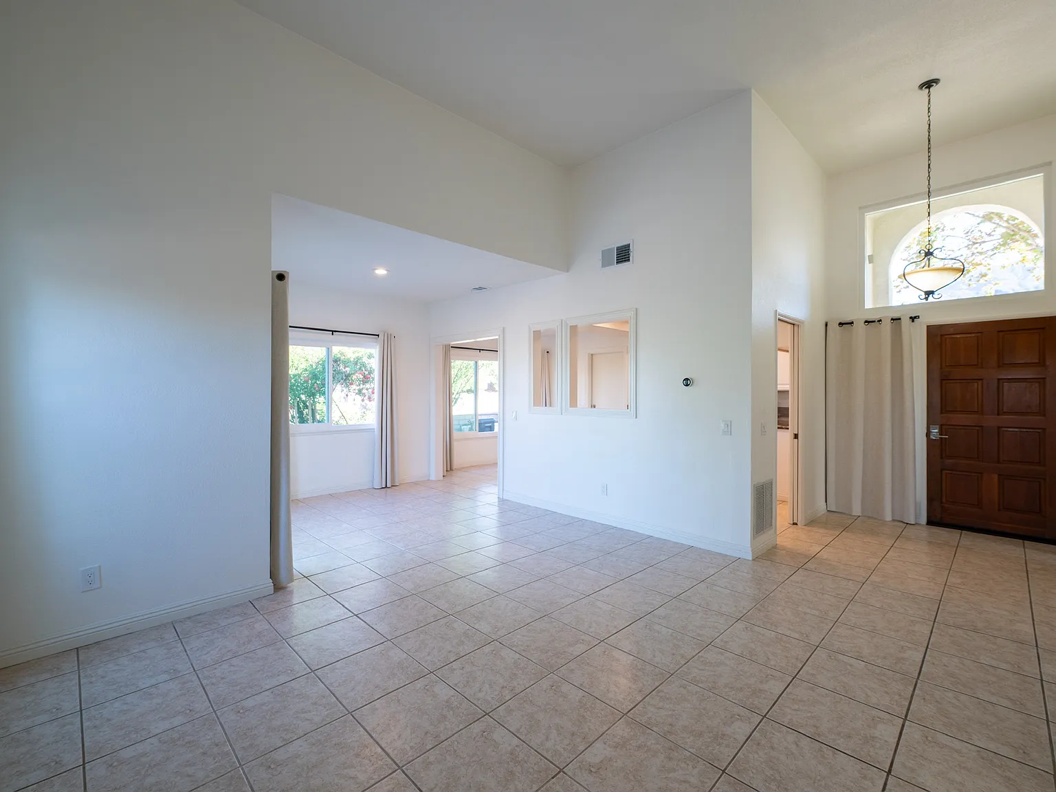 2 bed, 1120 sqft, $3,150 — Photo 3