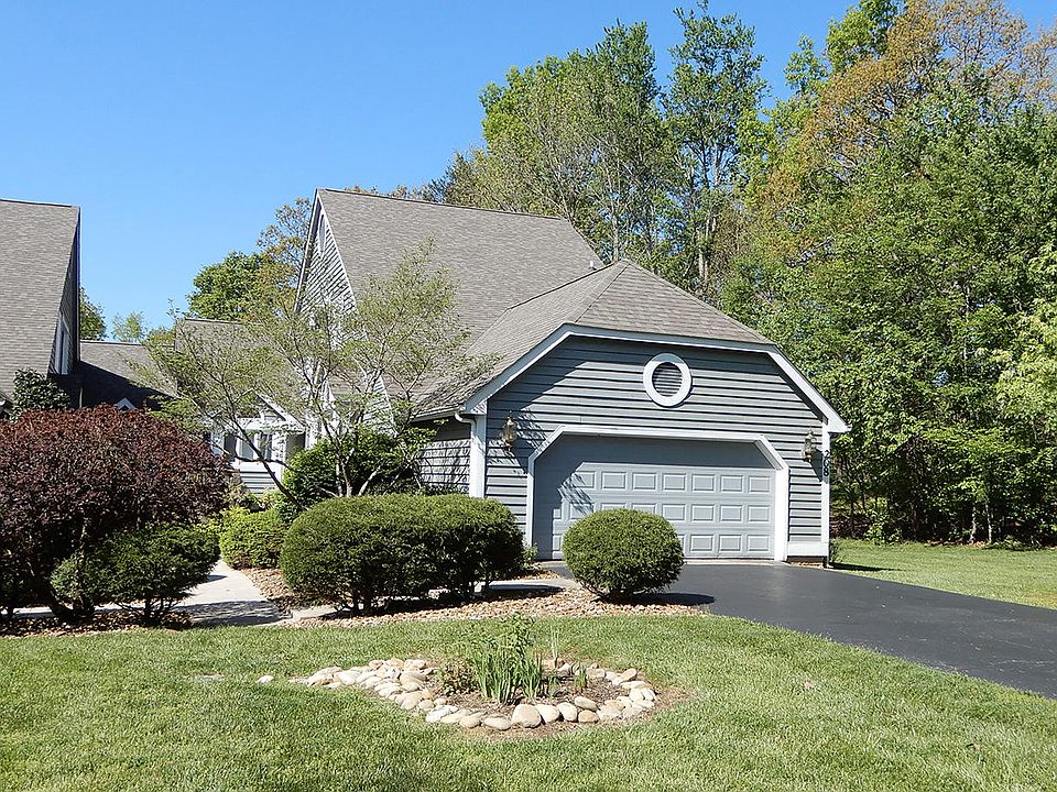 1st image of 208 Dorchester Ct