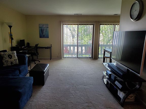 5th image of 288 Pembridge Ln Unit B2