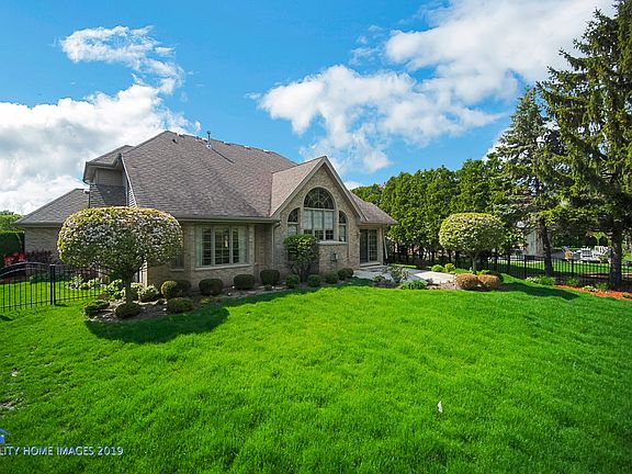 2nd image of 12531 Wildwood Dr