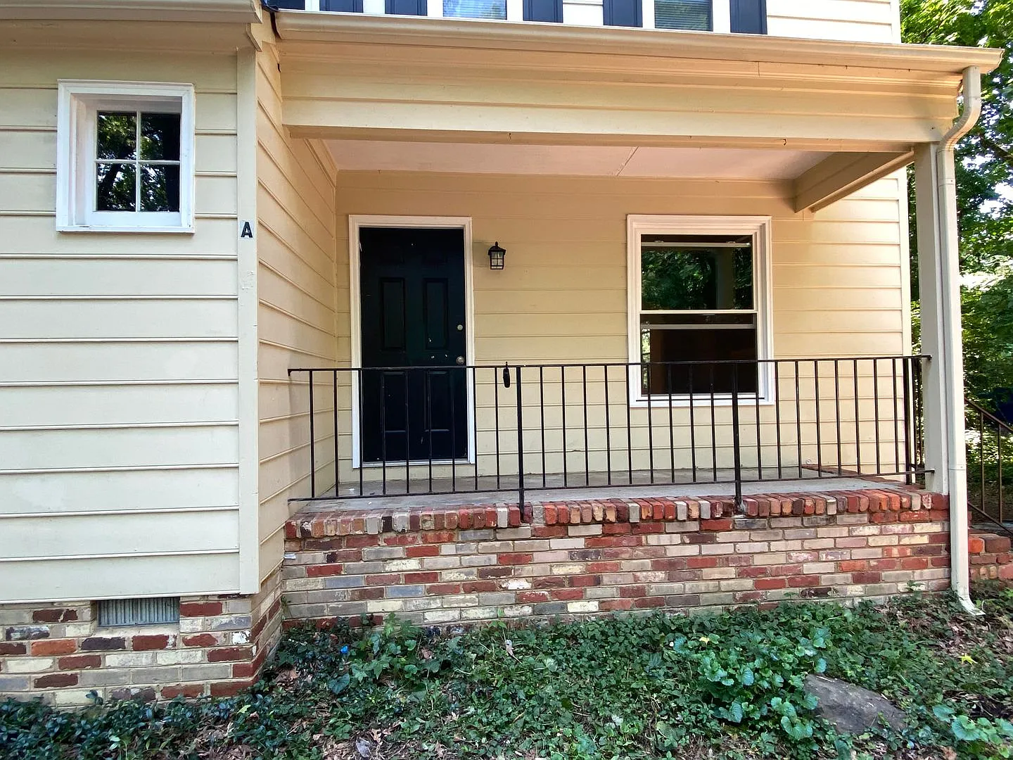 Choate Place 1707 — Photo 2