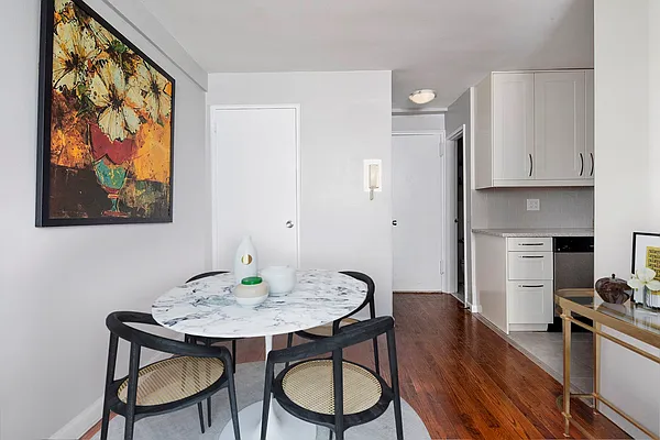 Sold by Sotheby's International Realty | media 8