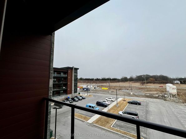 118 Summersides Blvd #304, Pelham, ON L0S 1E1