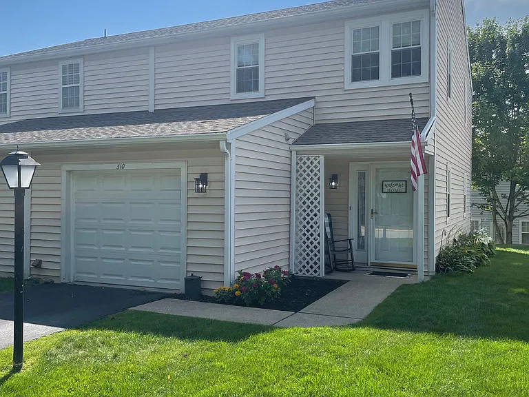 310 Carla Dr — Photo 1