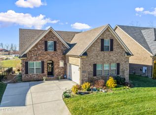 1641 Sugarfield Ln, Knoxville, TN 37932