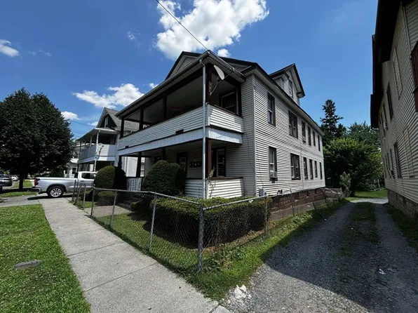 61 Hill St, West Springfield, MA 01089