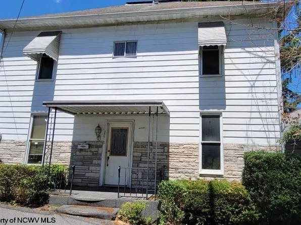 206 Stevens St, Fairmont, WV 26554
