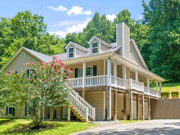 1210 Buckeye Rd, Fayetteville, TN 37334