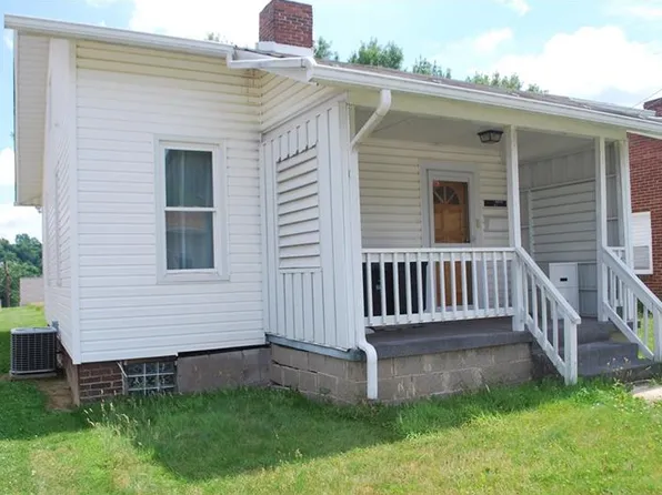 211 University St, Verona, PA 15147