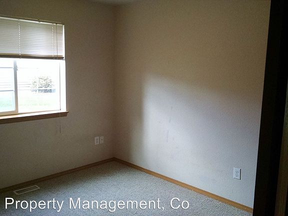 4th image of 1923 Montana St APT C