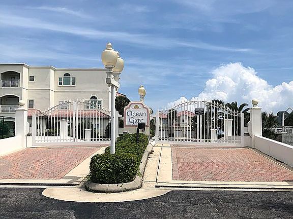 Gated Portion of Ocean Gate