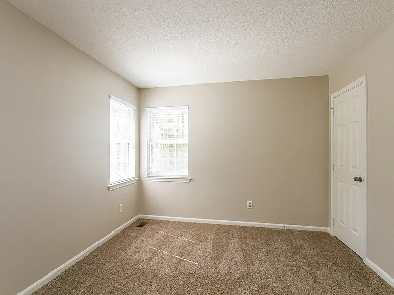 10115 Northwoods Forest Dr — Photo 12