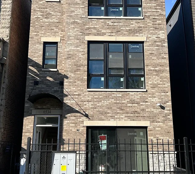 6534 S Maryland Ave #2 — Photo 1