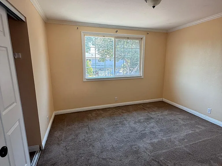 Monterey Way — Photo 20