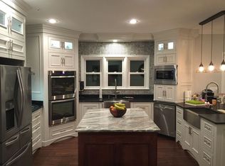 1285 Signal Point Rd, Guntersville, AL 35976