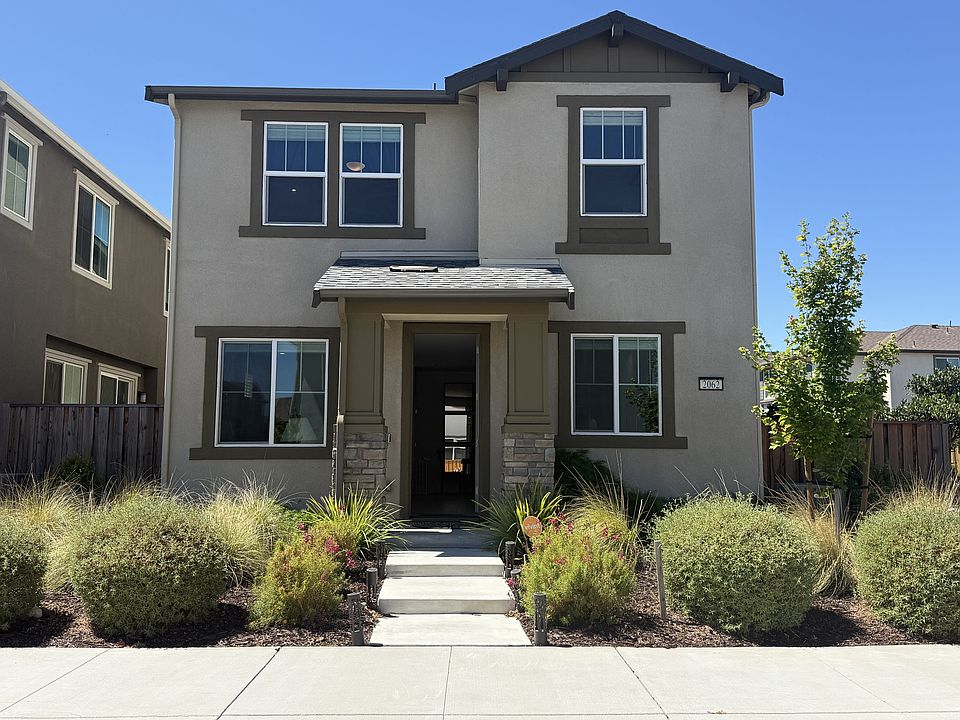 1st image of 2062 Cottonwood St