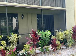 5220 Las Verdes Cir APT 101, Delray Beach, FL 33484