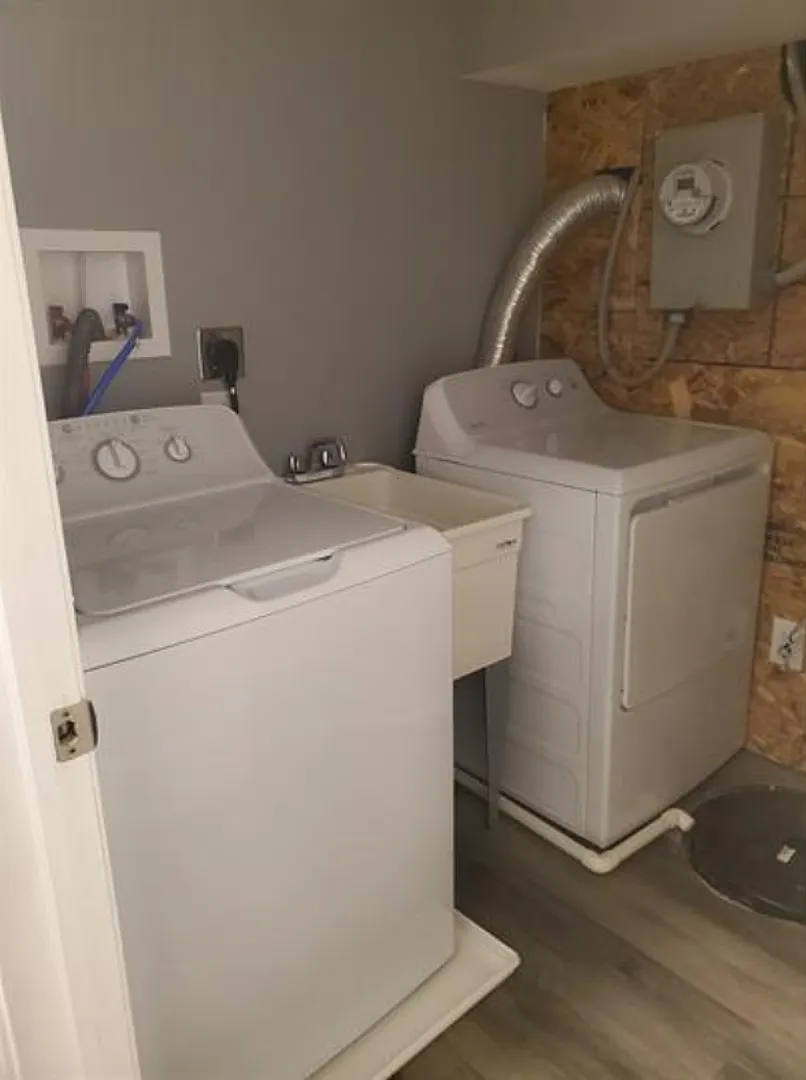 1607 Division St $750 Private Room (Private Bath) — Photo 4