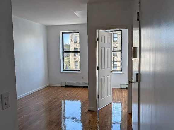 5th image of 1524 Saint Johns Pl Floor 3