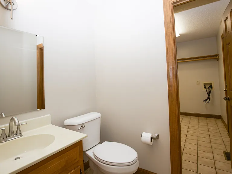 962 Water Oak Pl — Photo 32