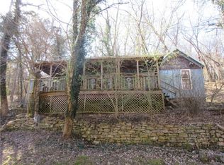 26 Mill Hollow Rd, Eureka Springs, AR 72632