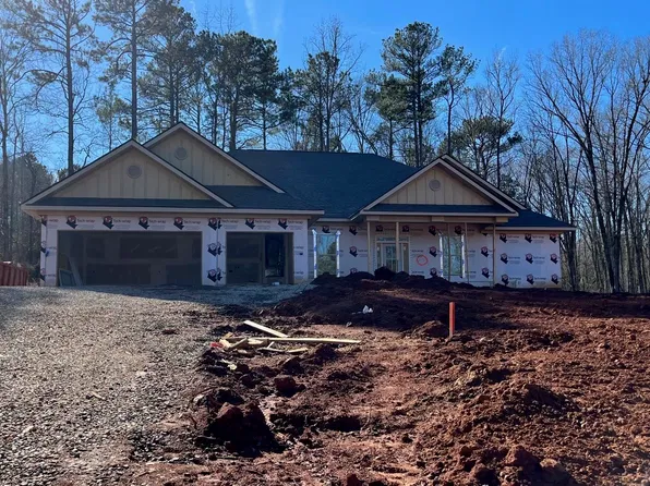 135 Whitworth Dr, Locust Grove, GA 30248