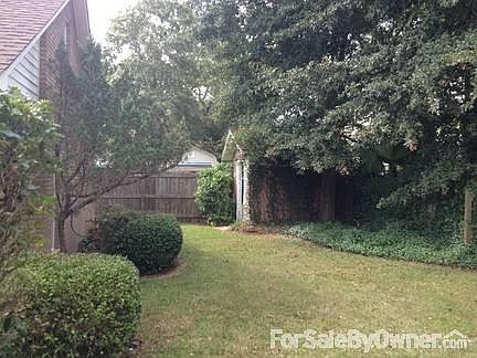 3rd image of 2066 Woodfield Ln