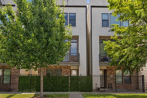1413 Nagle St Photo 1