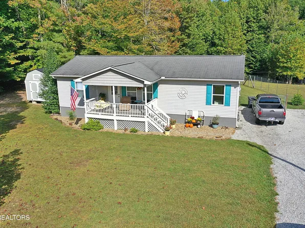 987 Jane Phillips Rd, Oneida, TN 37841