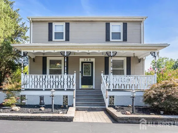 138 Main St, Helmetta, NJ 08828