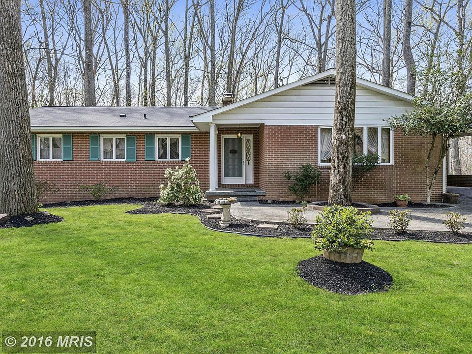 1st image of 2402 Walden Way